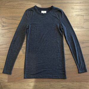 Lou and Grey Grey Long Sleeve Crewneck Tee - Size XS